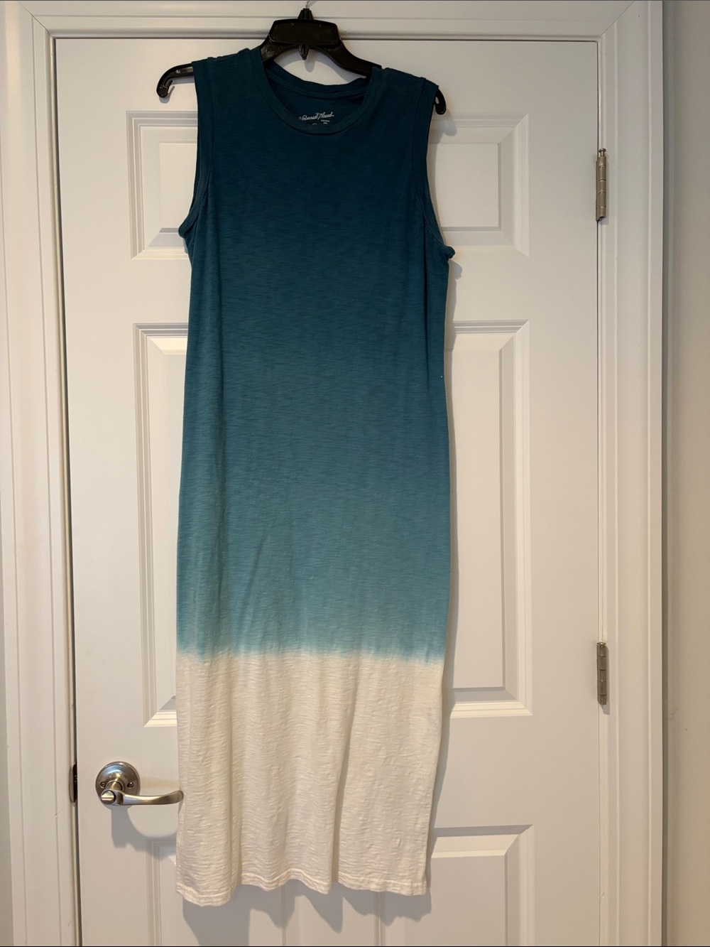Universal Thread Teal-to-Cream Sleeveless Ombre Maxi Dress